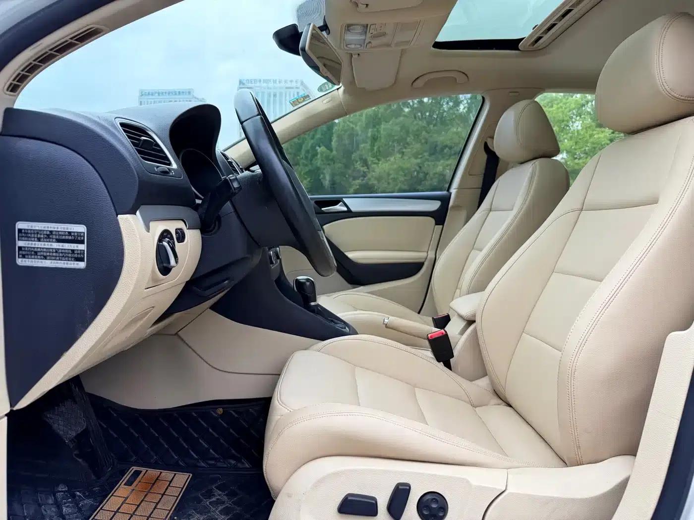 2012 Golf 1.4TSI Automatic Luxury — миниатюра 9