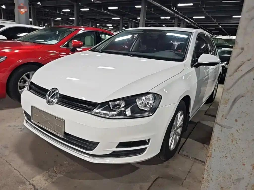 2016 Golf 1.6L Automatic Fashion Edition — миниатюра 1