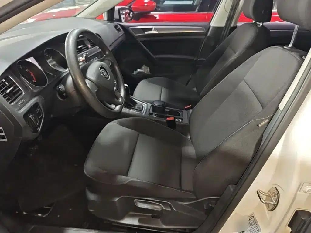 2016 Golf 1.6L Automatic Fashion Edition — миниатюра 15