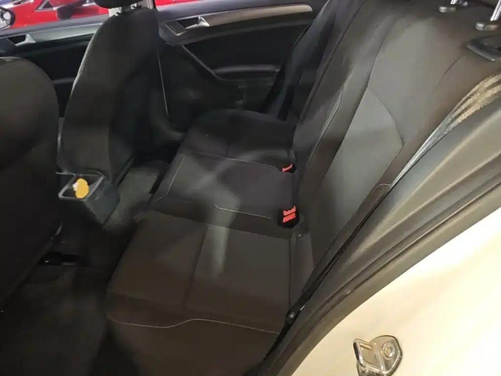 2016 Golf 1.6L Automatic Fashion Edition — миниатюра 17