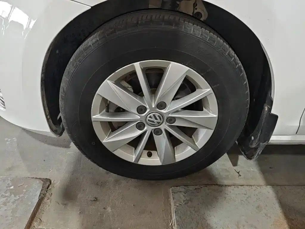 2016 Golf 1.6L Automatic Fashion Edition — миниатюра 23