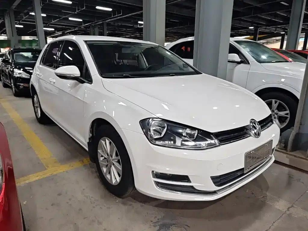 2016 Golf 1.6L Automatic Fashion Edition — миниатюра 4