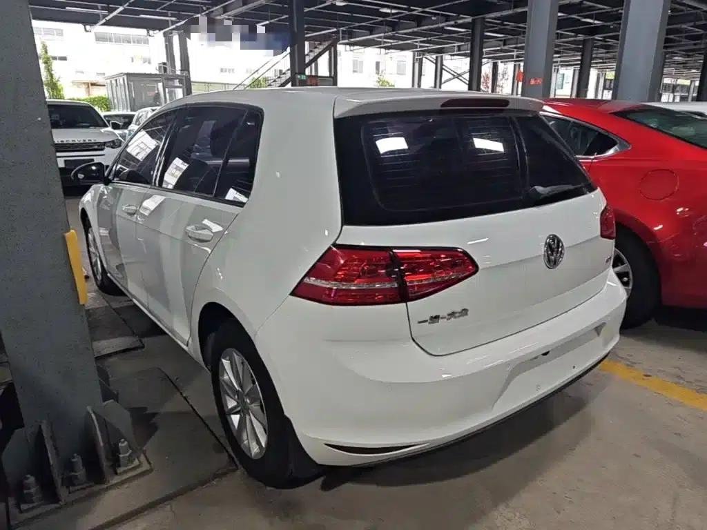 2016 Golf 1.6L Automatic Fashion Edition — миниатюра 5