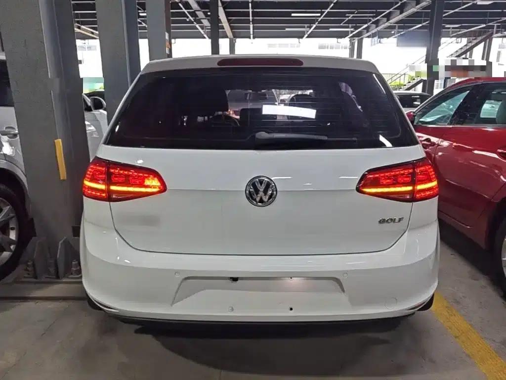 2016 Golf 1.6L Automatic Fashion Edition — миниатюра 6