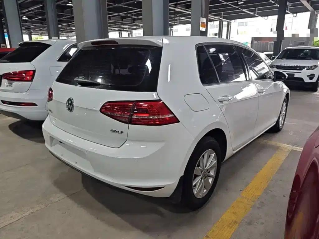 2016 Golf 1.6L Automatic Fashion Edition — миниатюра 7