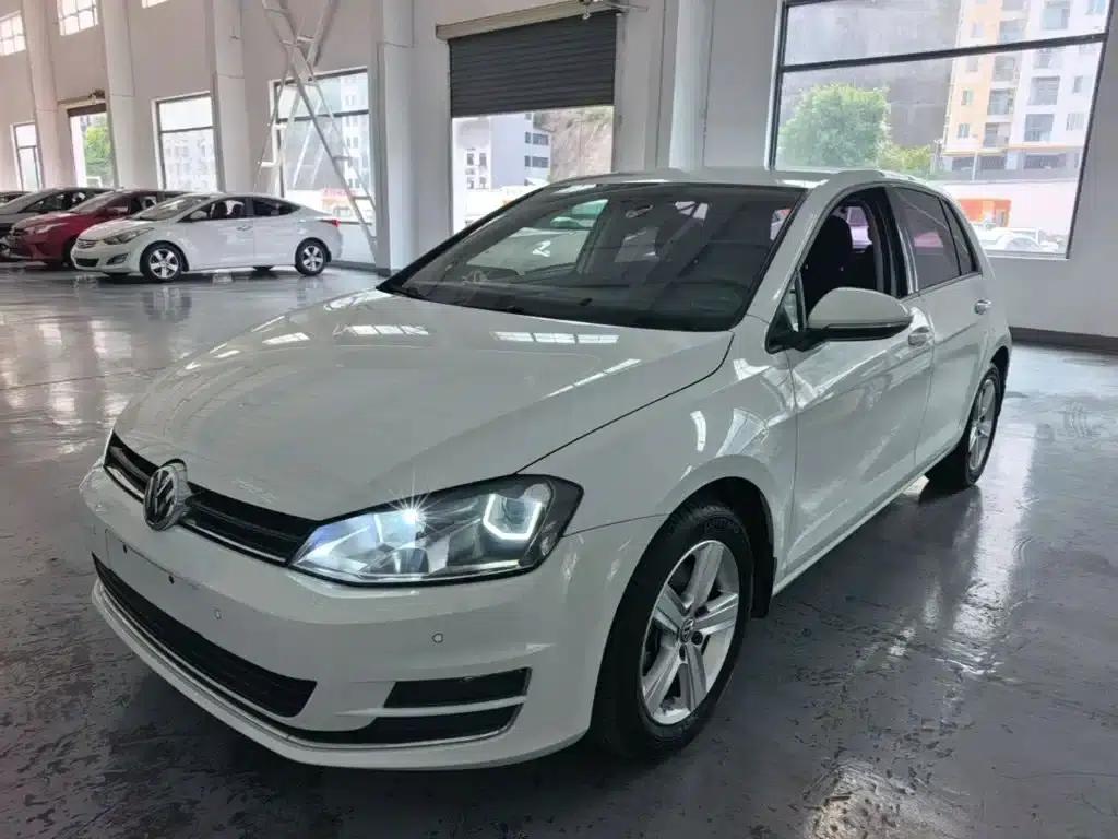2016 Golf 1.6L Automatic Fashion Edition — миниатюра 1