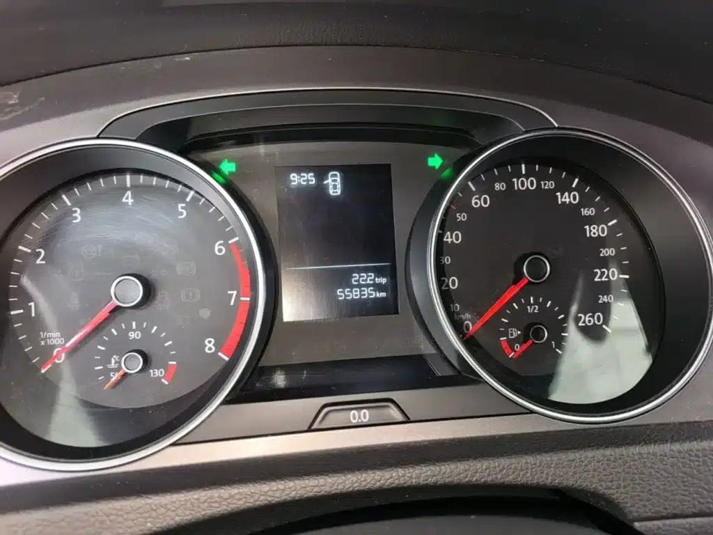 2016 Golf 1.6L Automatic Fashion Edition — миниатюра 12