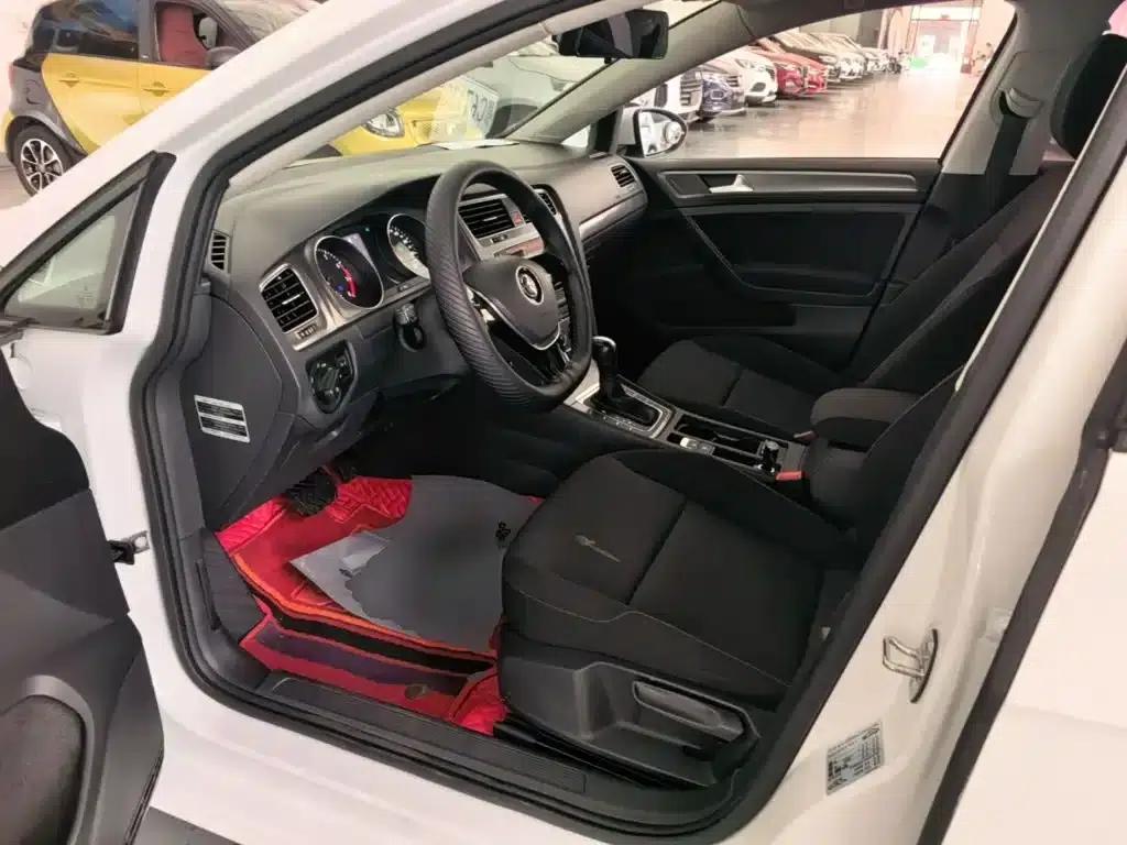 2016 Golf 1.6L Automatic Fashion Edition — миниатюра 15