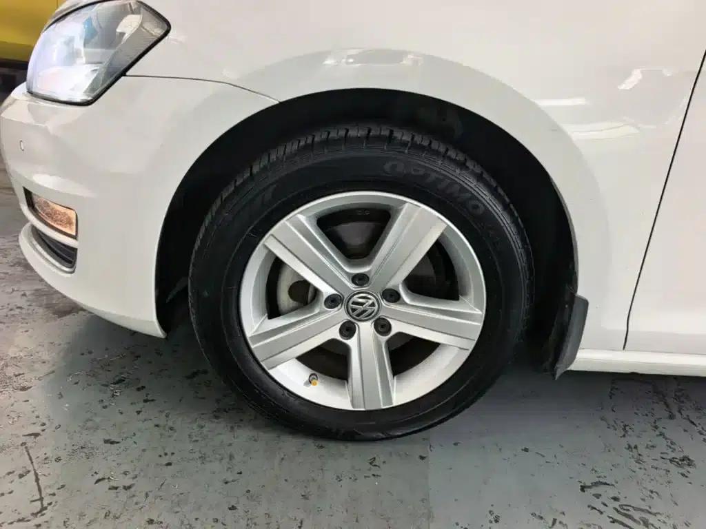 2016 Golf 1.6L Automatic Fashion Edition — миниатюра 23