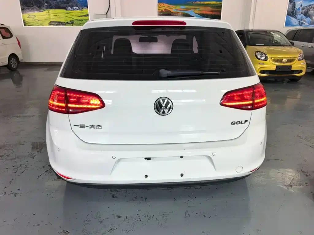 2016 Golf 1.6L Automatic Fashion Edition — миниатюра 6
