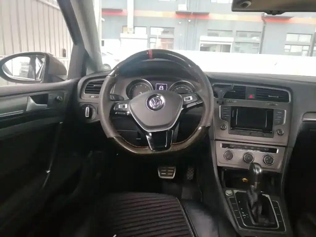 2016 Golf 230TSI Automatic Luxury — миниатюра 17