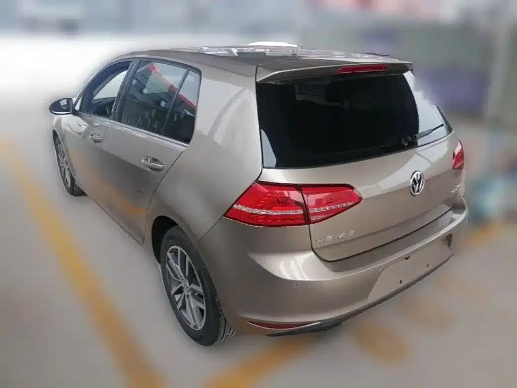2016 Golf 230TSI Automatic Luxury — миниатюра 9