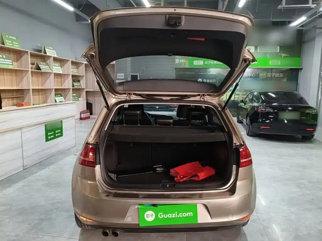2015 Golf 1.4TSI Automatic Luxury — миниатюра 15