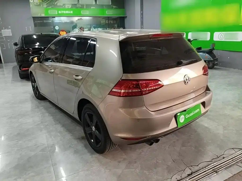 2015 Golf 1.4TSI Automatic Luxury — миниатюра 23