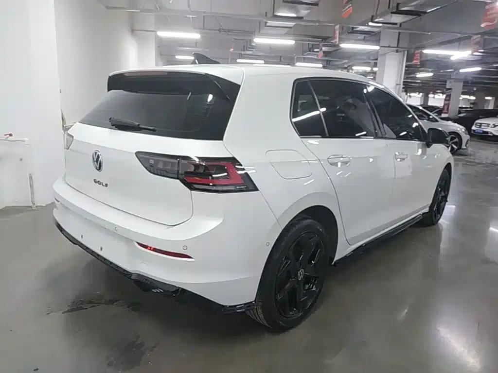 2025 Golf 300TSI R-Line — миниатюра 7