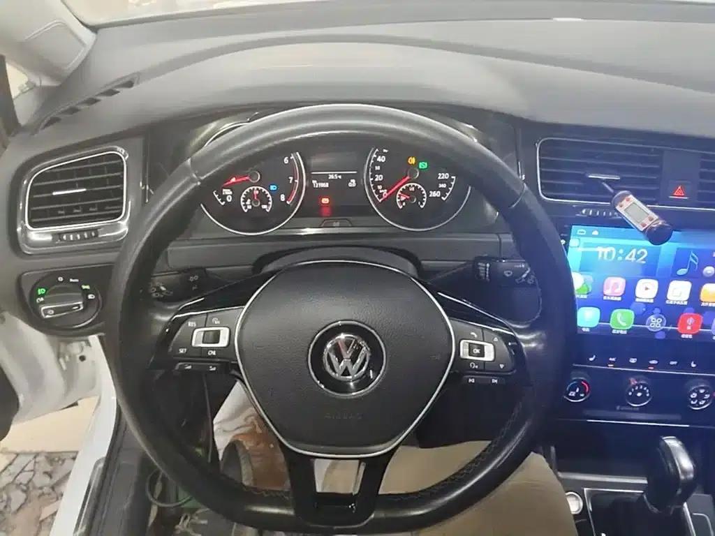 2018 Golf 230TSI Automatic Luxury — миниатюра 11
