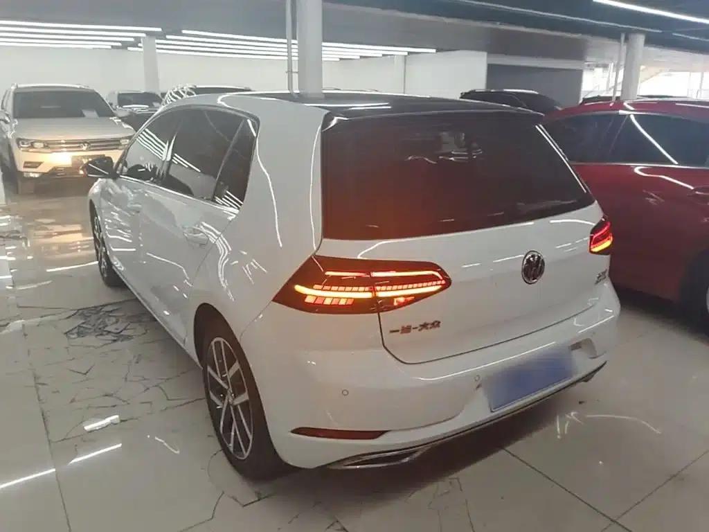 2018 Golf 230TSI Automatic Luxury — миниатюра 5