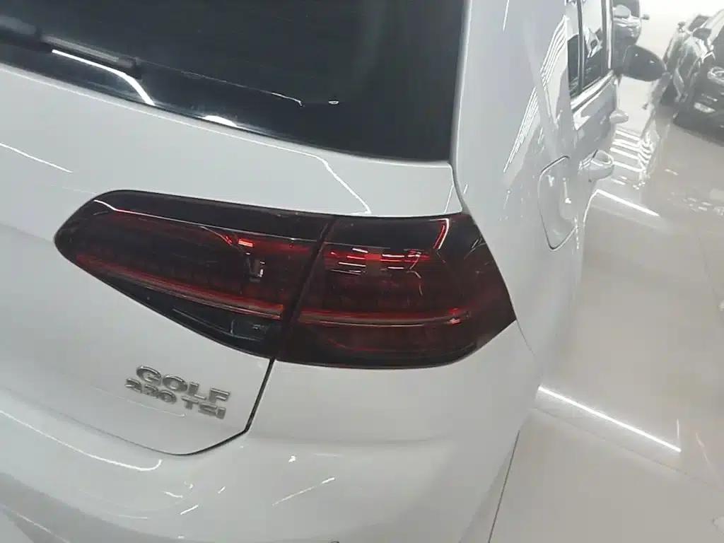 2018 Golf 230TSI Automatic Luxury — миниатюра 8