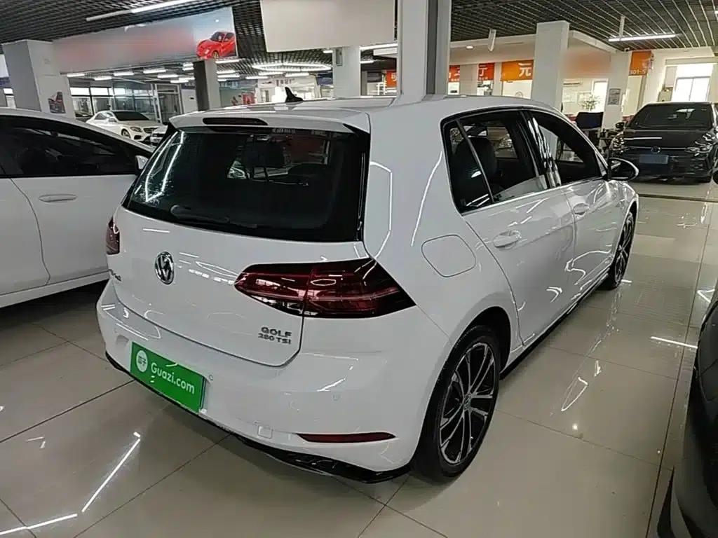2020 Golf 280TSI DSG R-Line — миниатюра 7