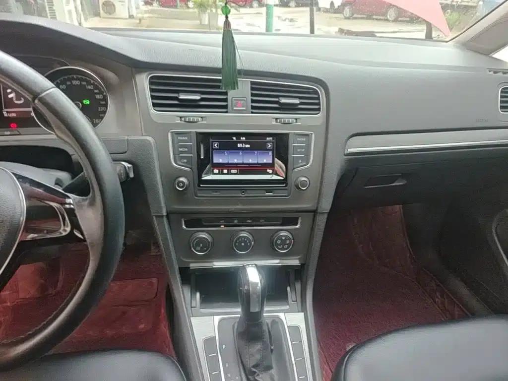 2016 Golf 230TSI Automatic Comfort — миниатюра 13