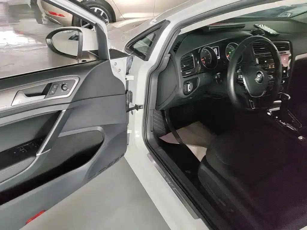 2020 Golf Beloved Edition 280TSI DSG Comfort — миниатюра 16