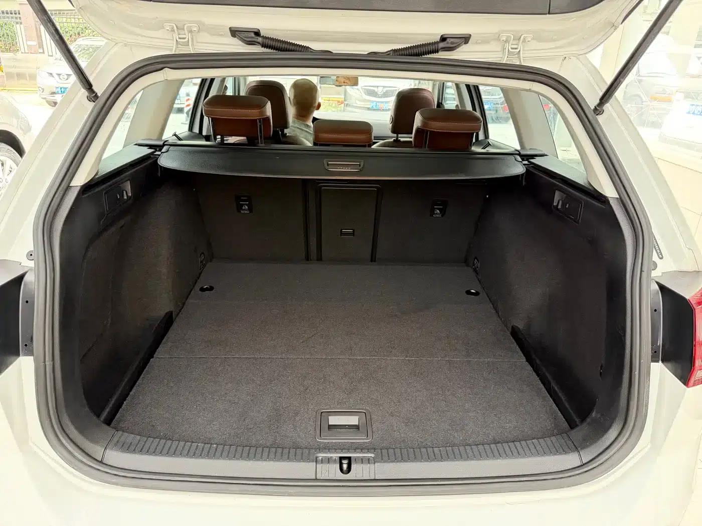 2014 Golf 1.4TSI Luxury Touring Edition (Imported) — миниатюра 14