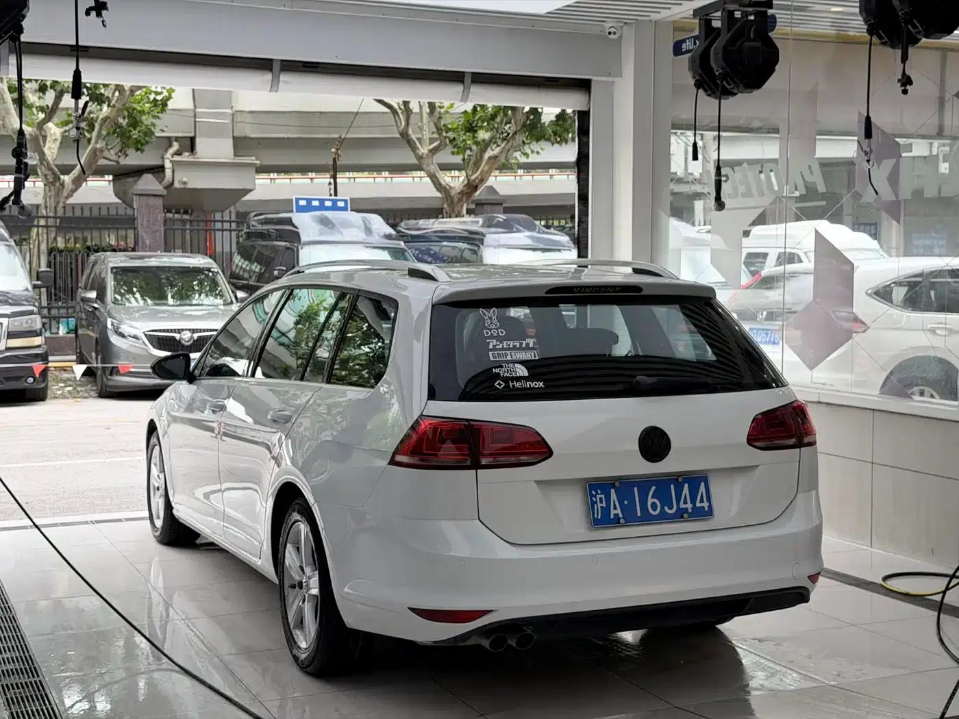 2014 Golf 1.4TSI Luxury Touring Edition (Imported) — миниатюра 3