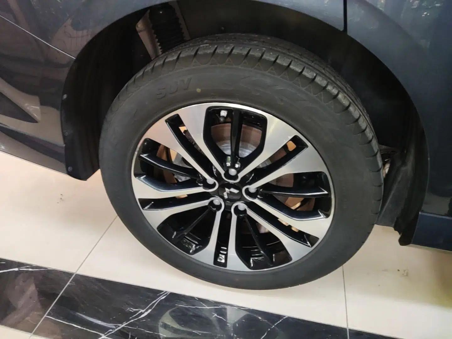 Wuling Victory 2020 1.5T CVT Flagship Edition — миниатюра 11