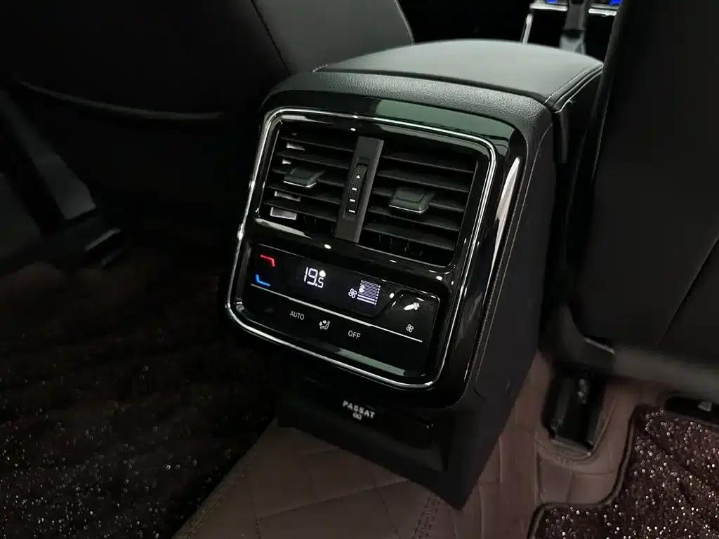 2024 Passat 330TSI Starry Sky Elite Edition — миниатюра 25