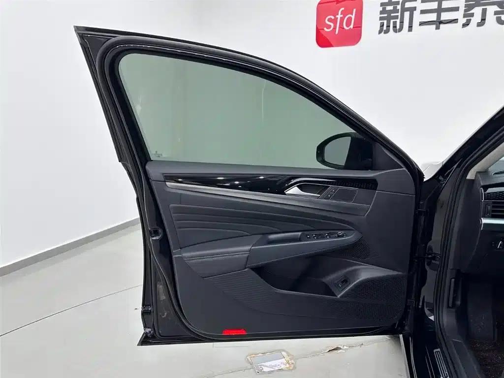 2024 Passat 330TSI Starry Sky Elite Edition — миниатюра 8