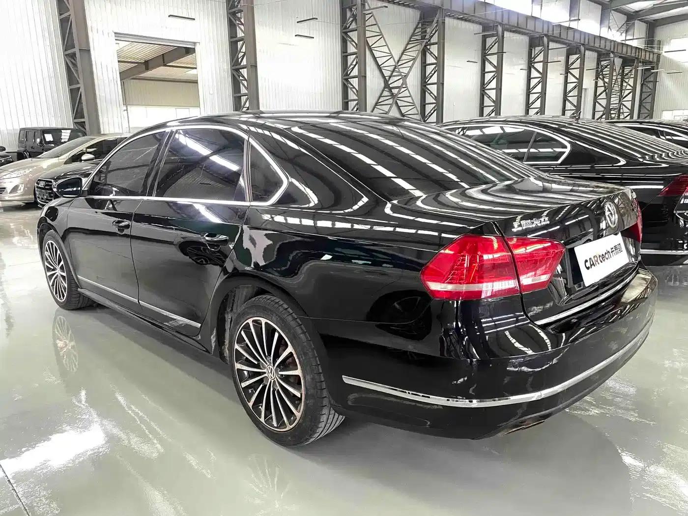 2015 Passat 1.8TSI DSG Royal Edition — миниатюра 5