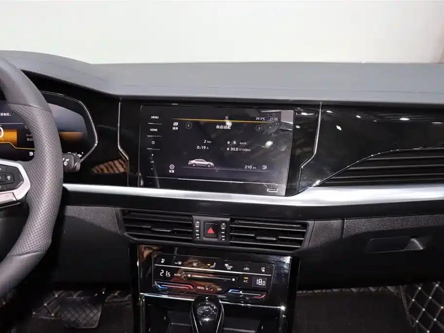 2025 Volkswagen Passat 330TSI Elite Edition — миниатюра 13