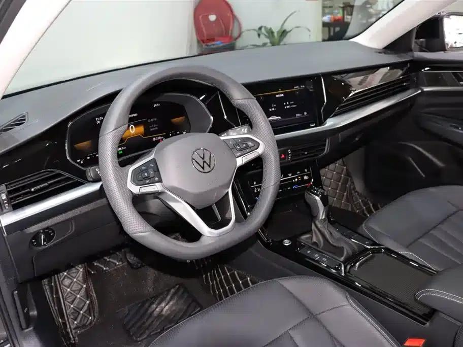 2025 Volkswagen Passat 330TSI Elite Edition — миниатюра 9