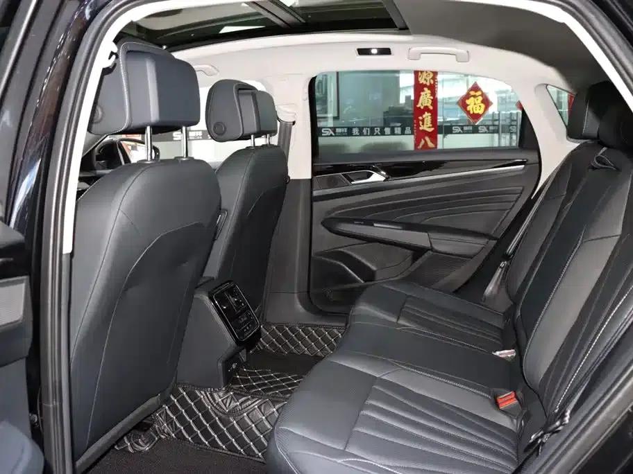 2025 Volkswagen Passat 330TSI Elite Edition — миниатюра 10