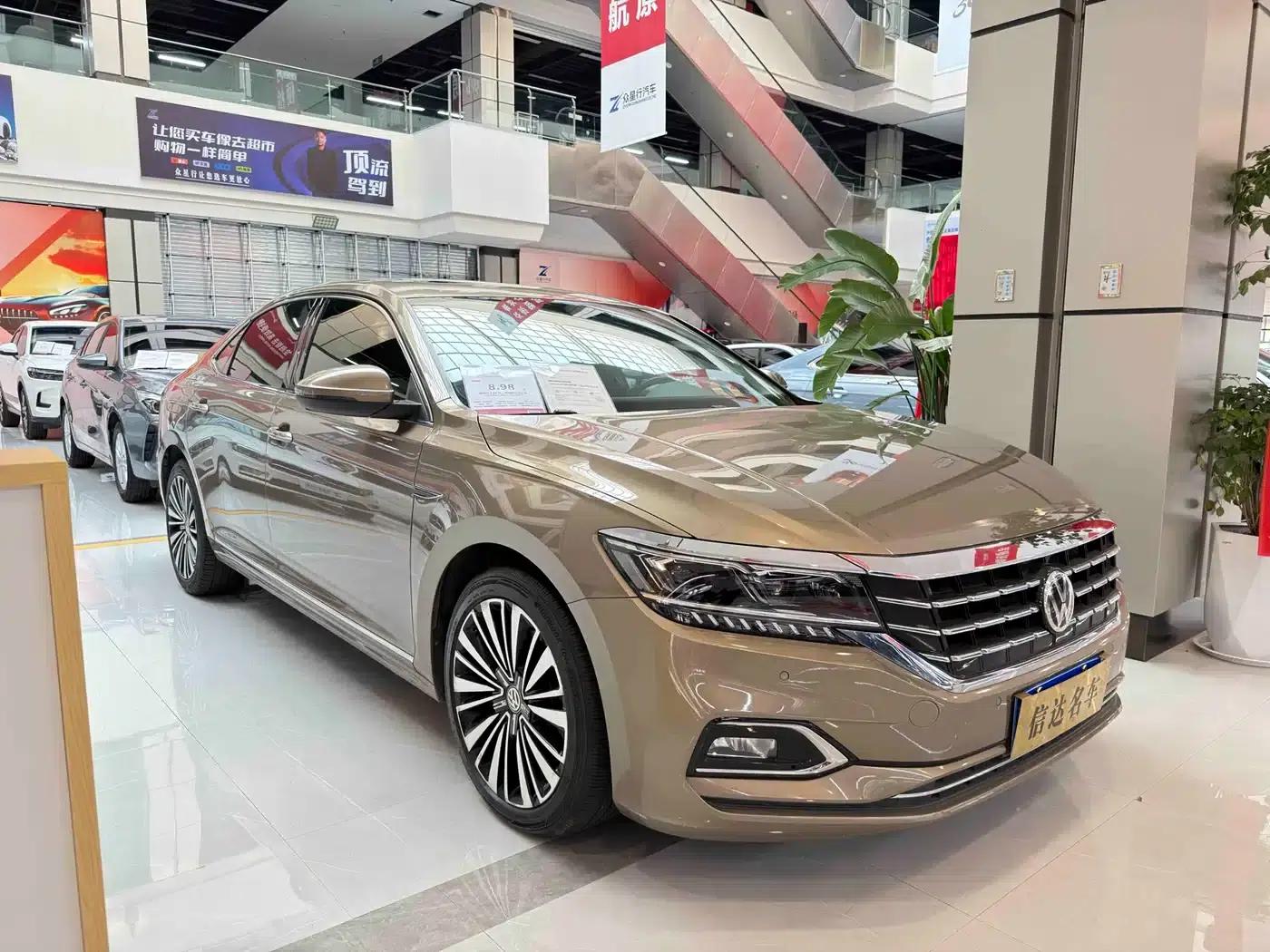 2020 Volkswagen Passat 330TSI Luxury Edition (China VI Emission Standard) — миниатюра 3