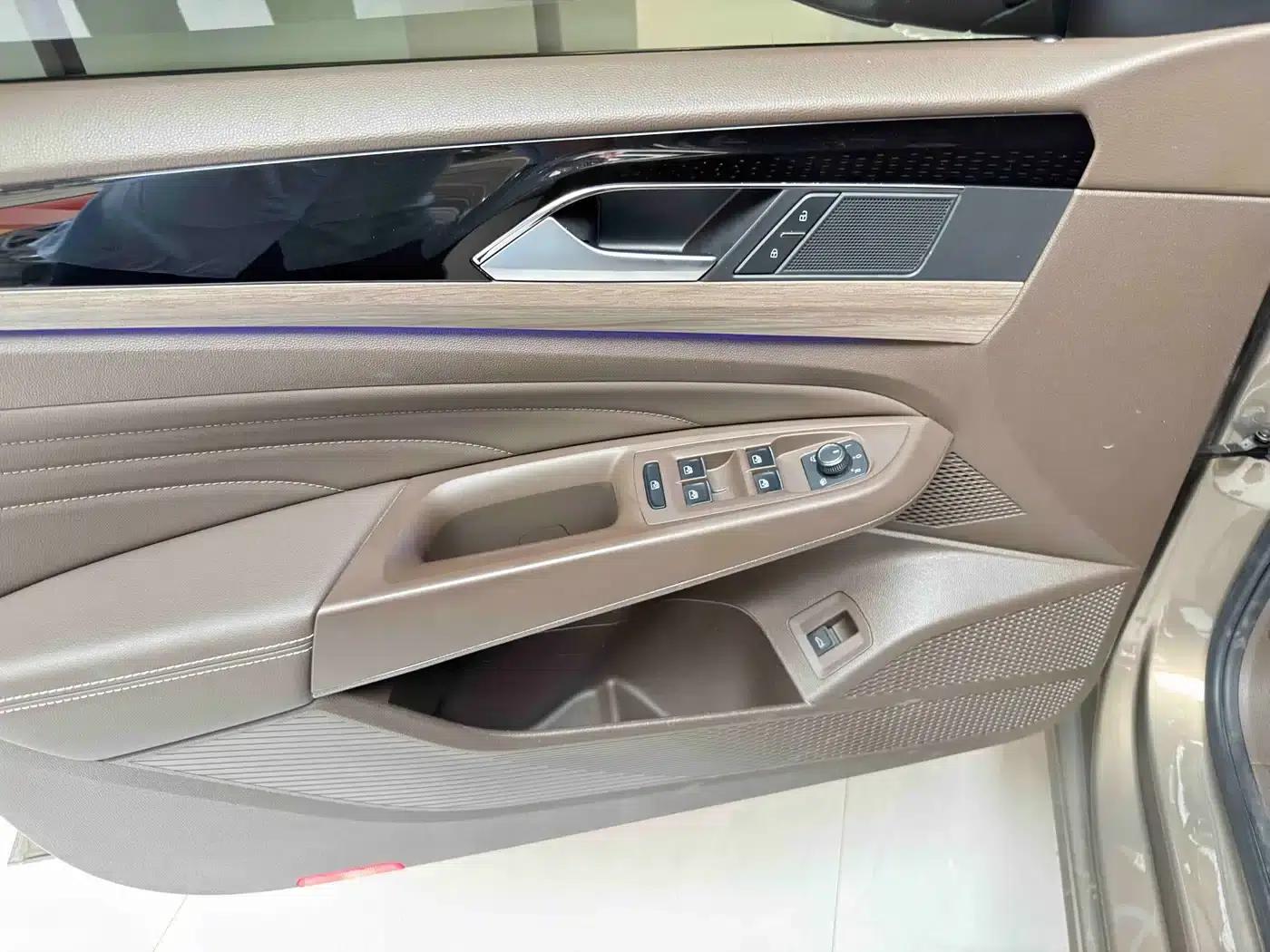 2020 Volkswagen Passat 330TSI Luxury Edition (China VI Emission Standard) — миниатюра 5