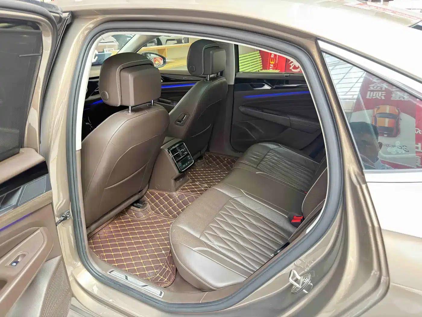 2020 Volkswagen Passat 330TSI Luxury Edition (China VI Emission Standard) — миниатюра 10
