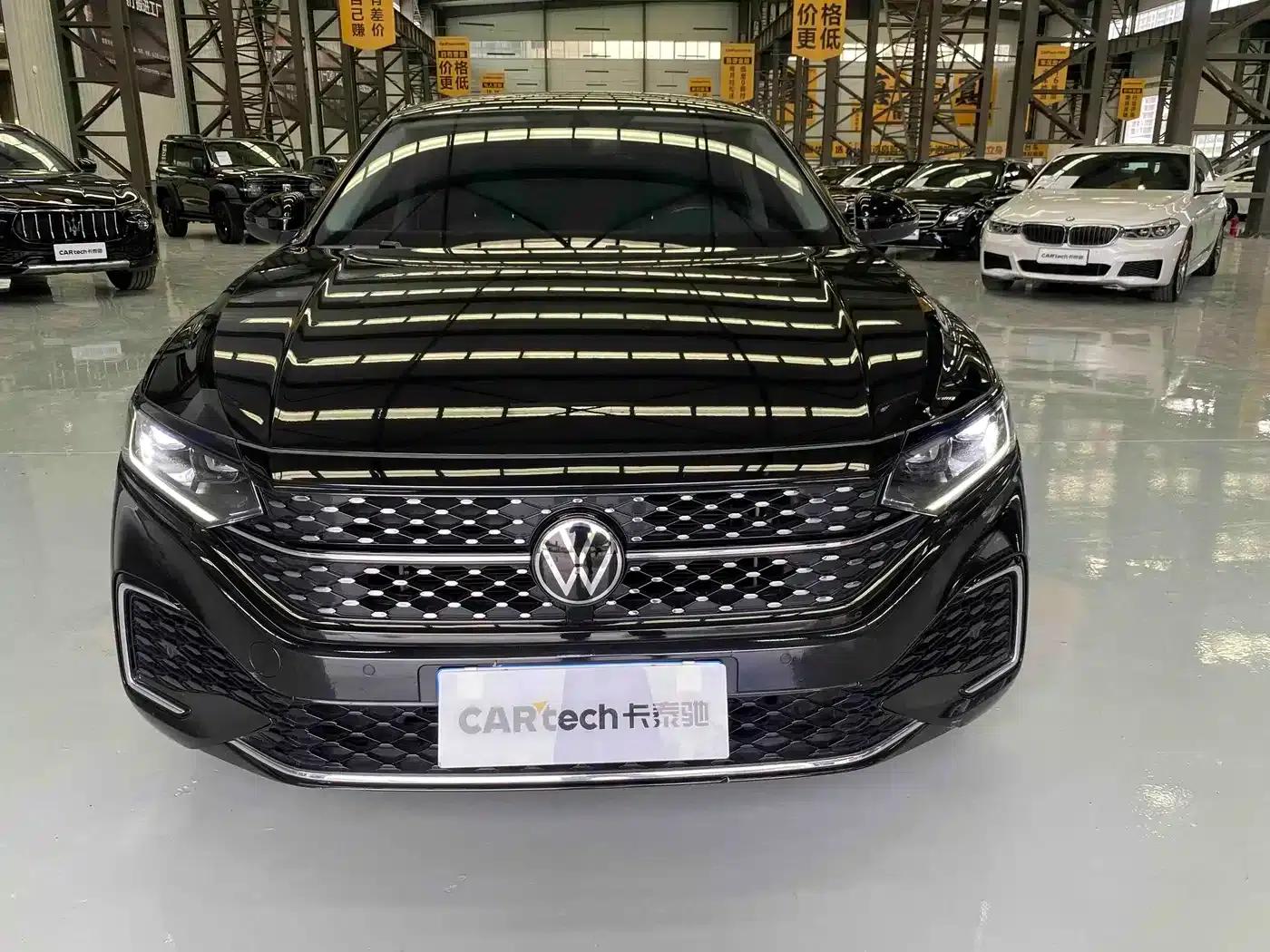 2022 Volkswagen Passat 330TSI Starry Sky Elite Edition — миниатюра 2