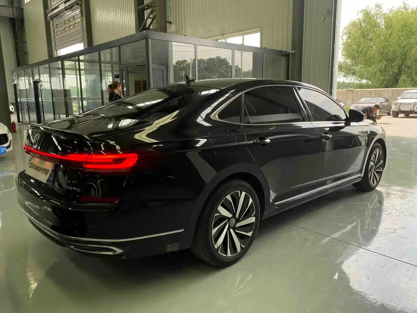 2022 Volkswagen Passat 330TSI Starry Sky Elite Edition — миниатюра 5