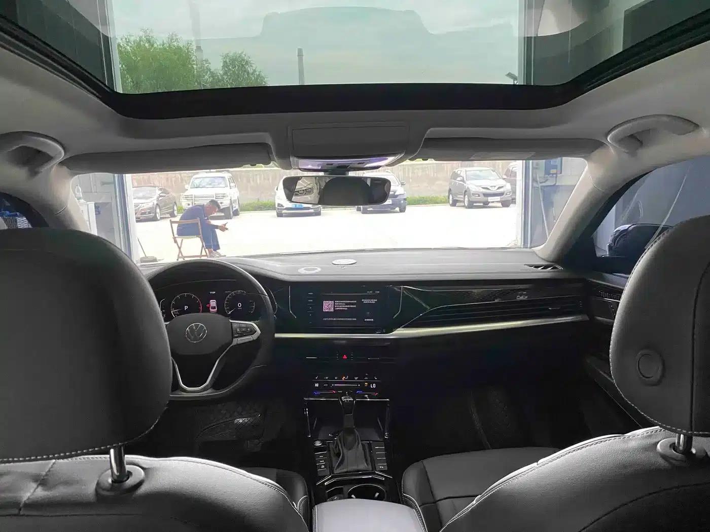 2022 Volkswagen Passat 330TSI Starry Sky Elite Edition — миниатюра 6