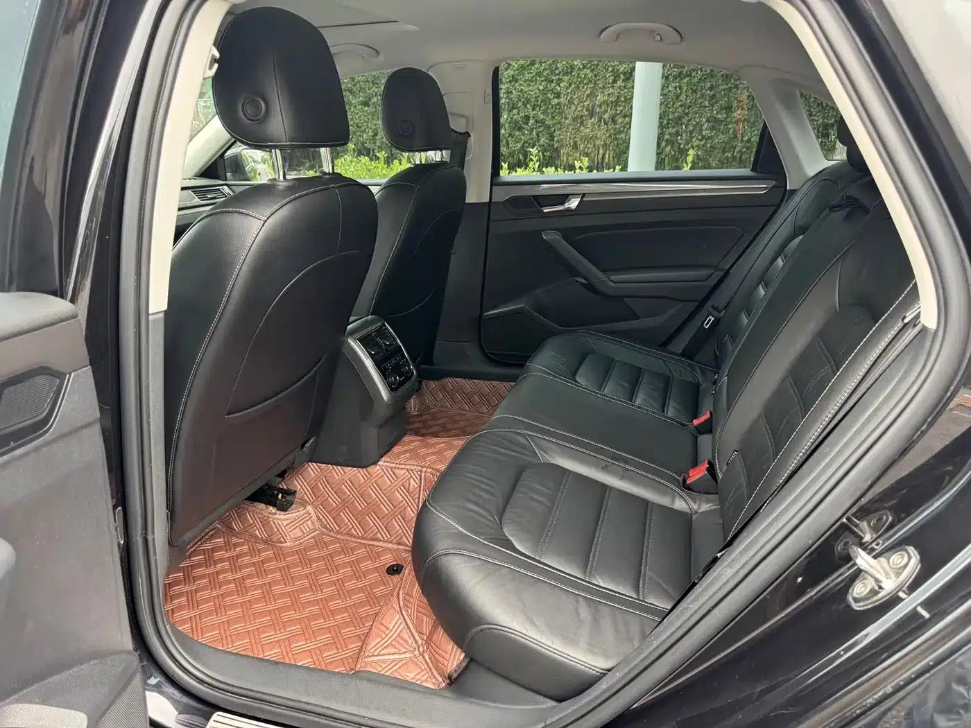 2016 Passat 330TSI DSG Premium Edition — миниатюра 16