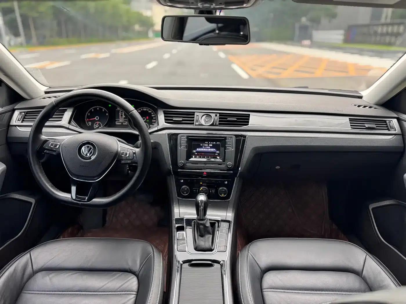 2016 Passat 330TSI DSG Premium Edition — миниатюра 10
