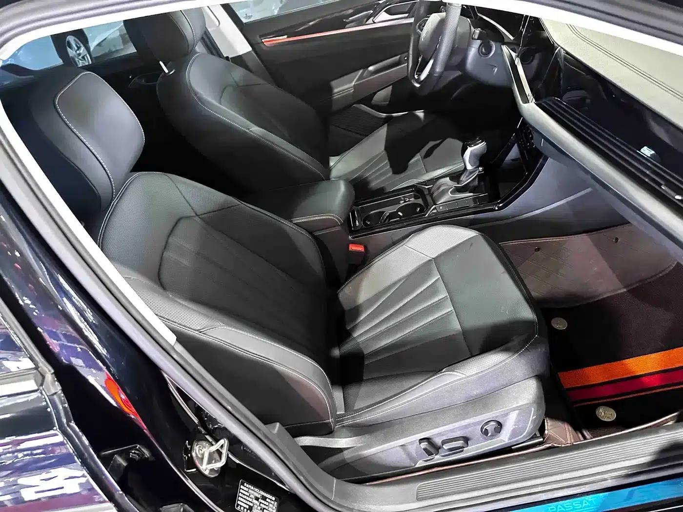 2025 Volkswagen Passat Outstanding Edition 330TSI Starry Sky Elite Edition — миниатюра 18