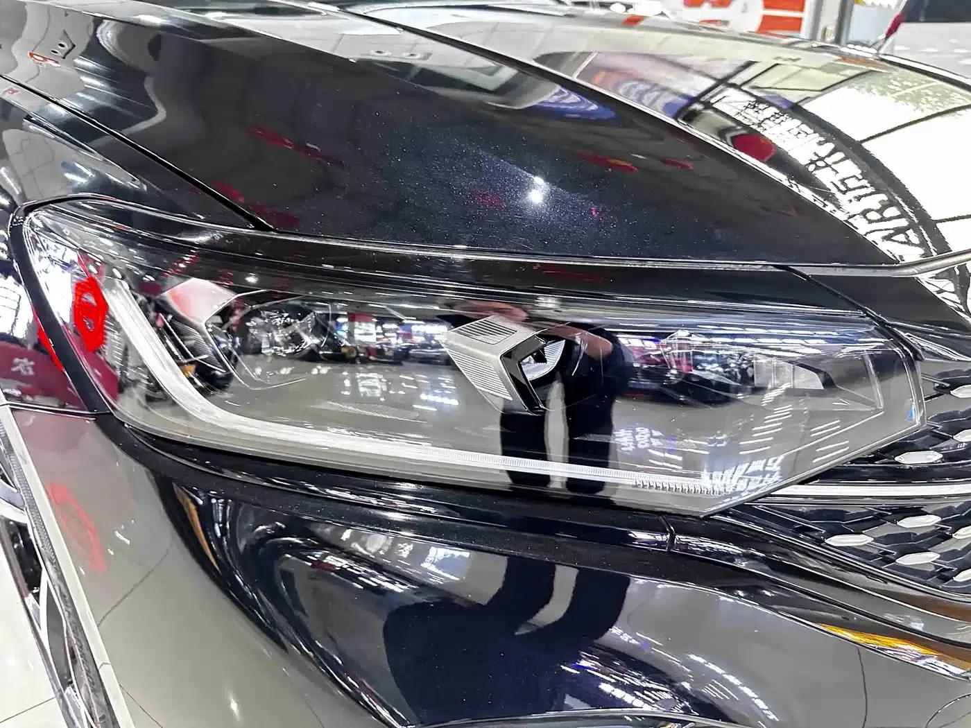 2025 Volkswagen Passat Outstanding Edition 330TSI Starry Sky Elite Edition — миниатюра 19