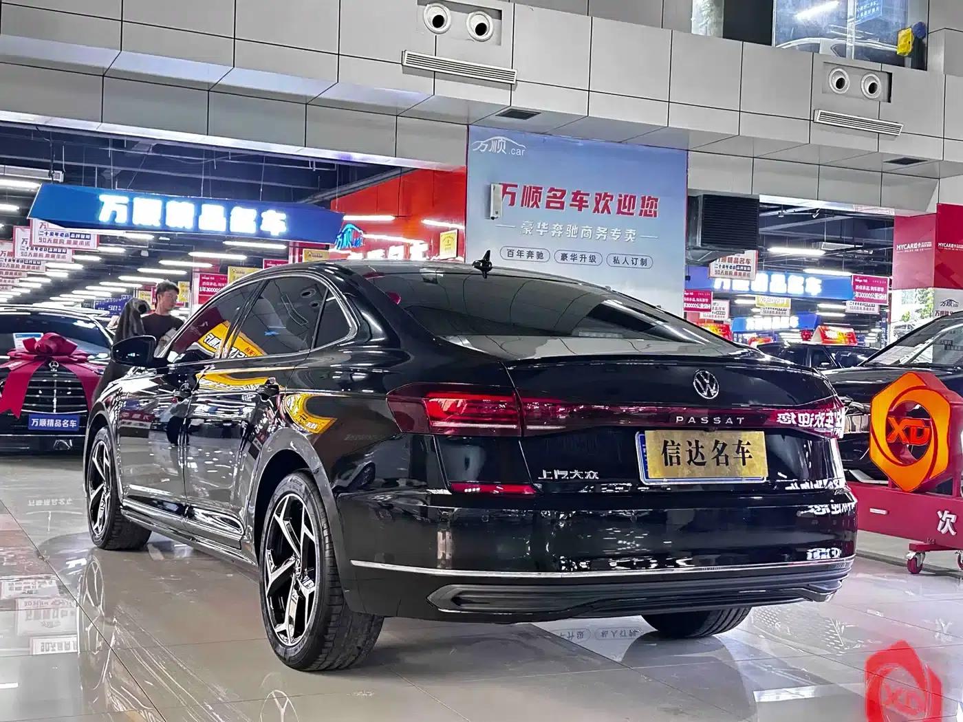 2025 Volkswagen Passat Outstanding Edition 330TSI Starry Sky Elite Edition — миниатюра 4