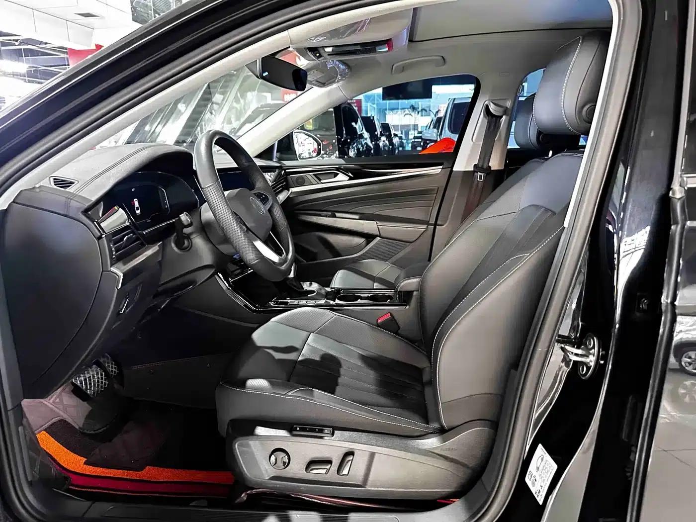 2025 Volkswagen Passat Outstanding Edition 330TSI Starry Sky Elite Edition — миниатюра 7