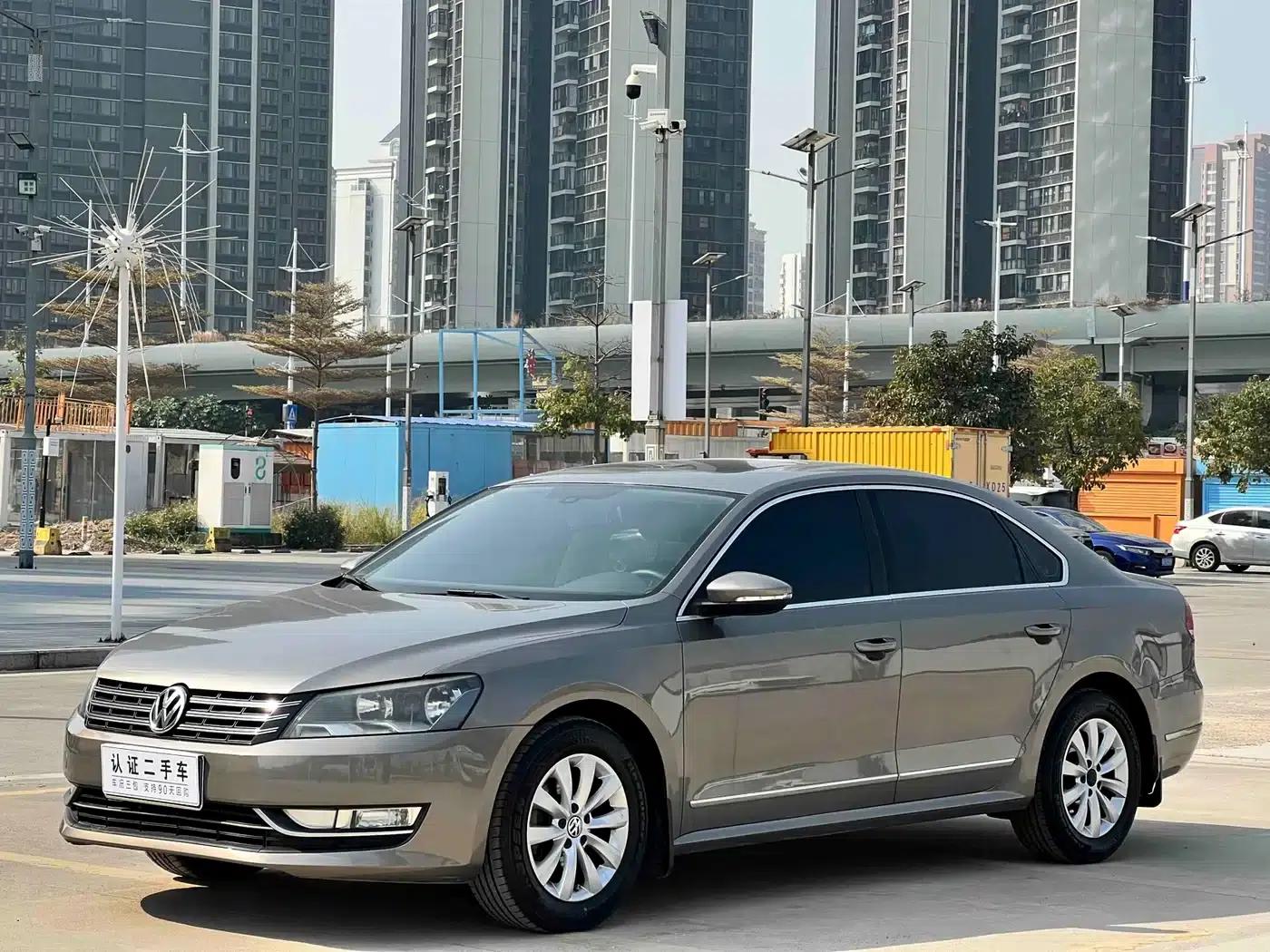 2011 Passat 1.8TSI DSG Premium Edition — миниатюра 1