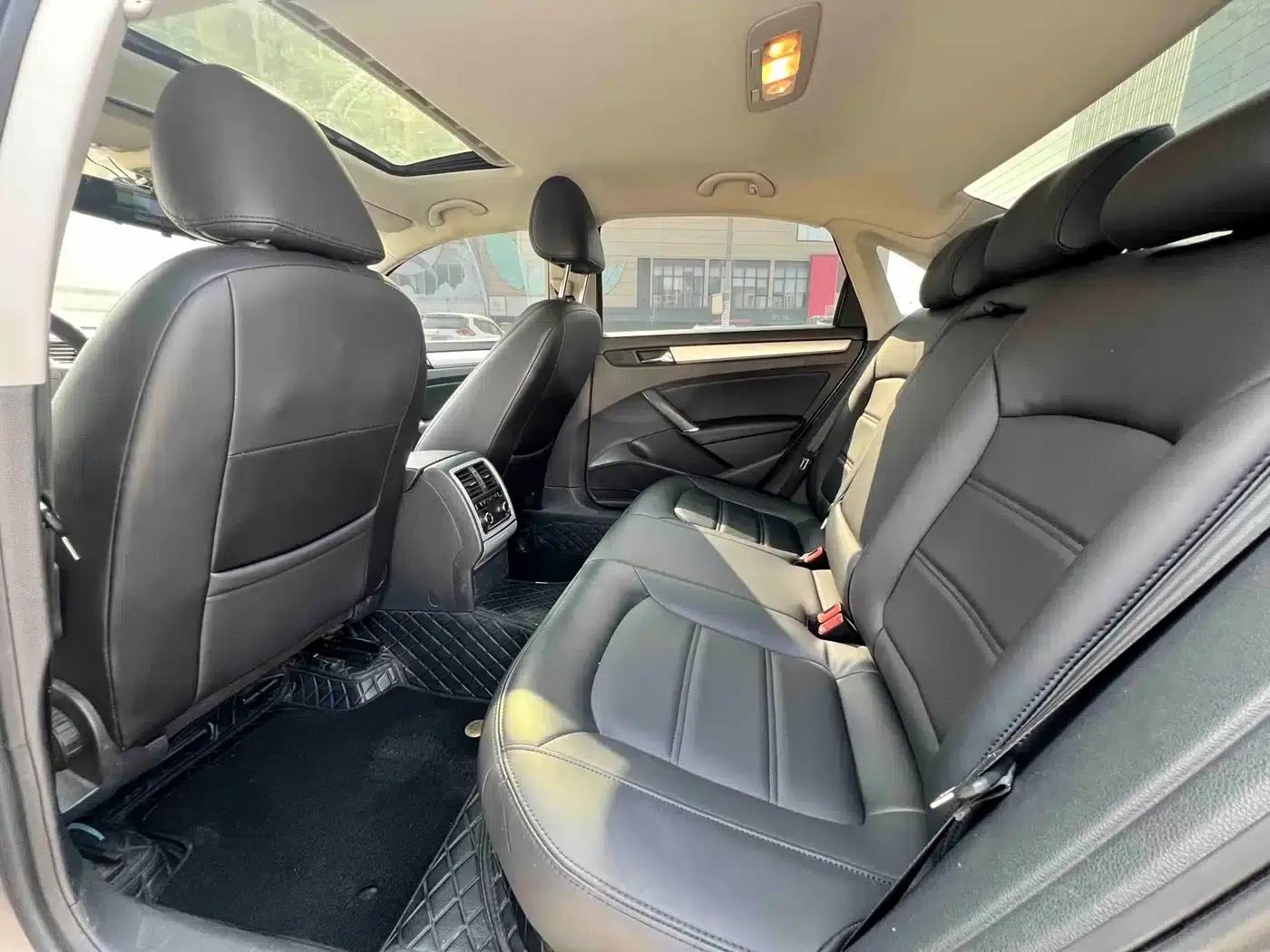 2011 Passat 1.8TSI DSG Premium Edition — миниатюра 6