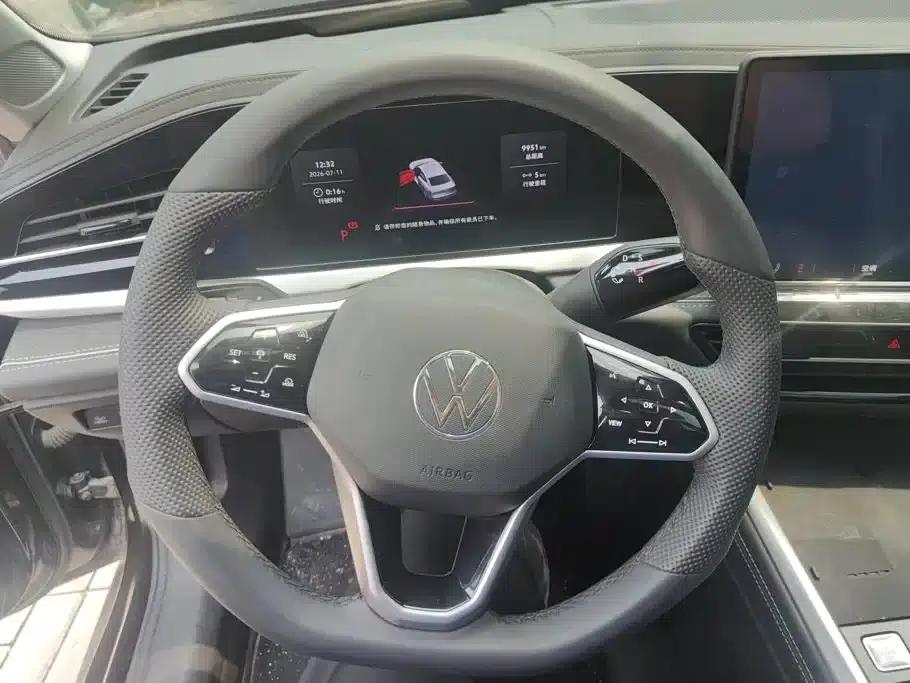 2026 Passat Pro 380TSI Starry Dragon Edition — миниатюра 15