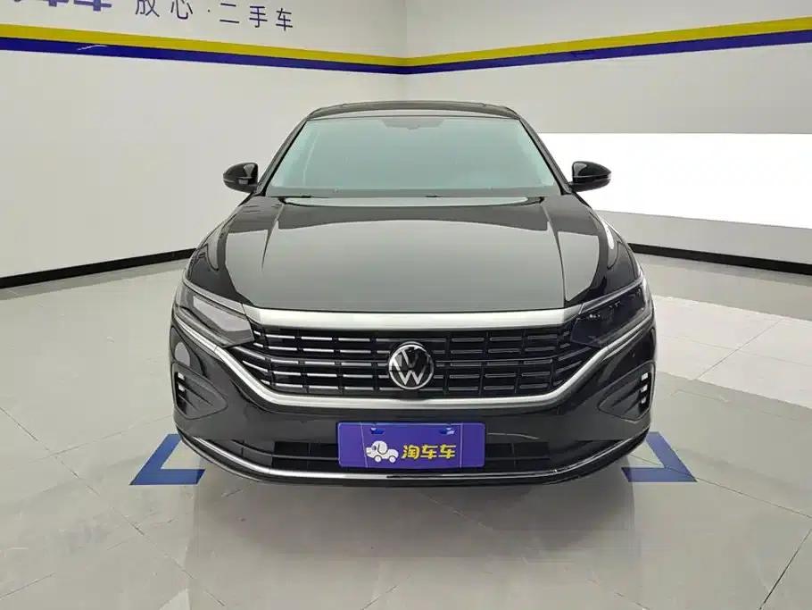 2025 Volkswagen Passat 330TSI Elite Edition — миниатюра 2